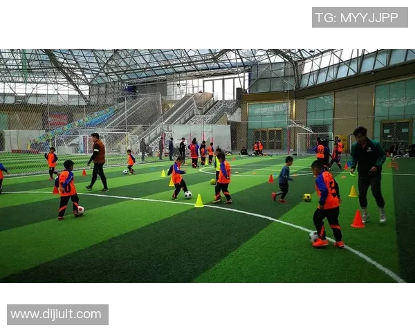 足球与抑郁症的交织探讨如何在绿茵场上寻找心理的解脱与希望