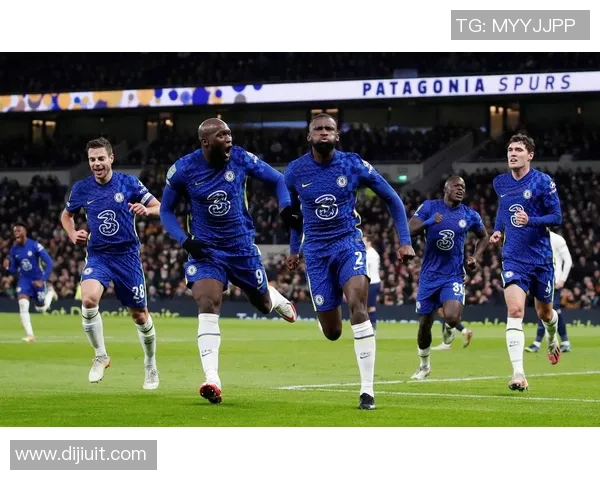 足球7场精彩对决解析赛季最佳球员与战术亮点全面回顾 足球7场精彩对决解析赛季最佳球员与战术亮点全面回顾